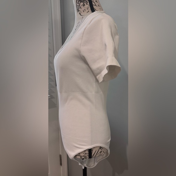🤍🤍Ribbed Thong Bodysuit - White - Size XL - NWOT🤍🤍 - Picture 2 of 4